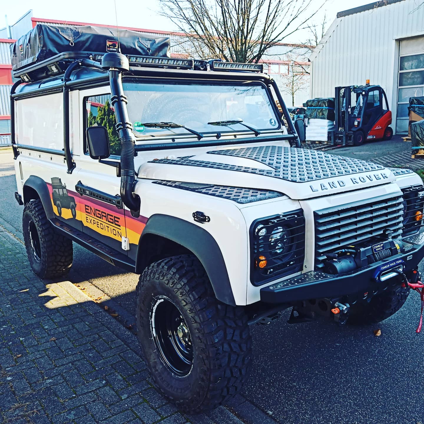 Land Rover Werkstatt und Defender Umbauten mit TÜV