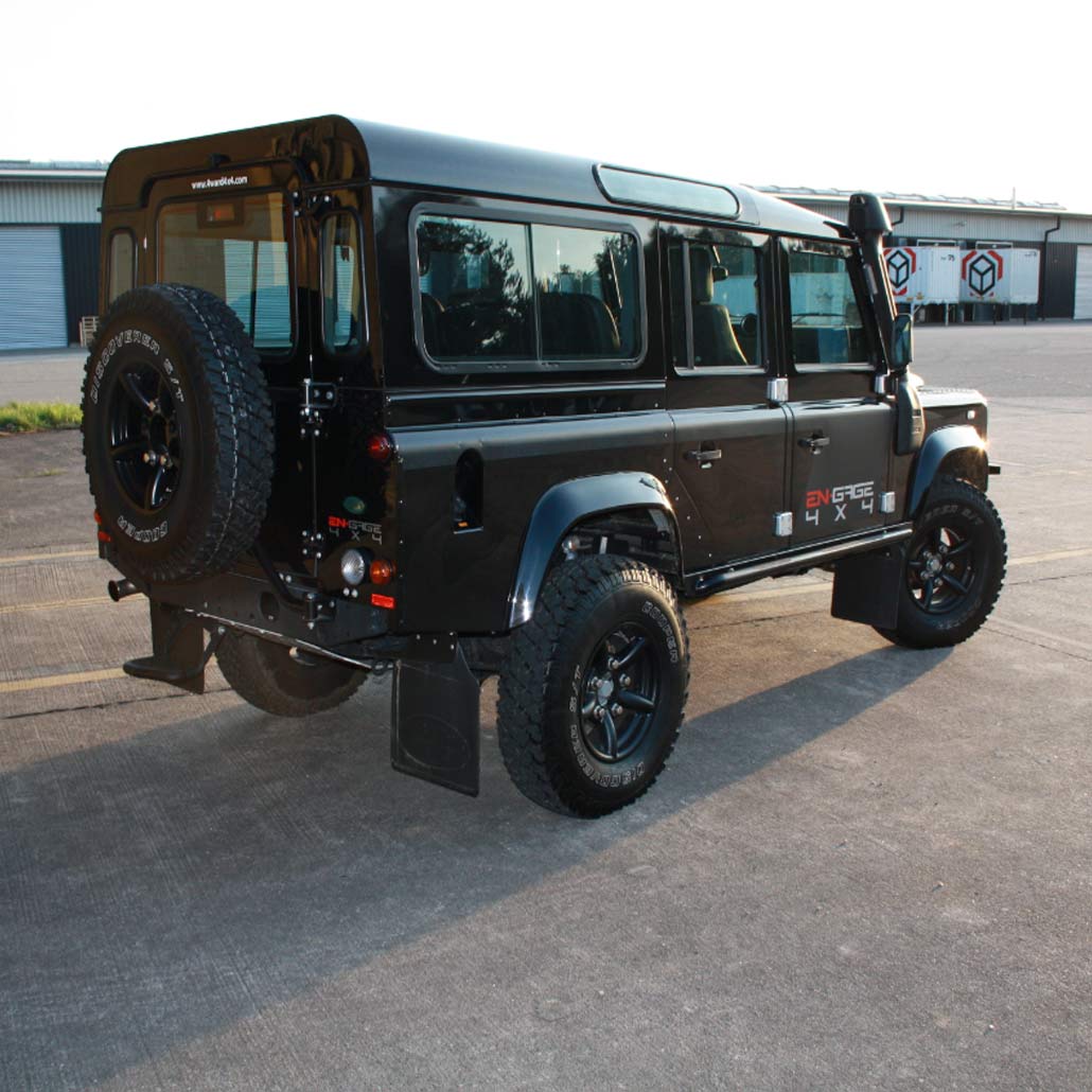 Land Rover Defender Works V8: Totgesagte fahren länger